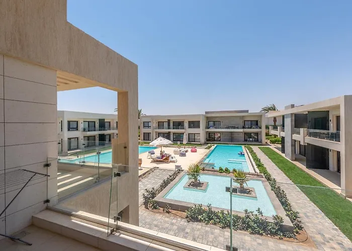 Golden Pool View 1-bedroom In G-cribs, El Gouna *